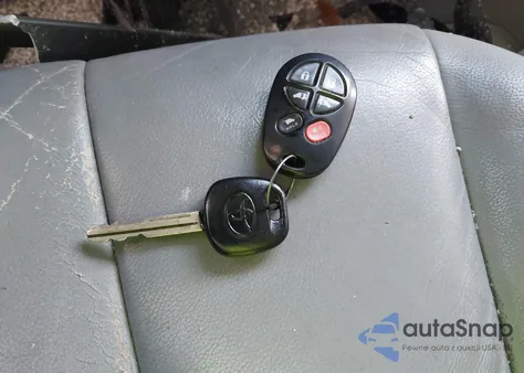 2013 Toyota Sienna Xle V6 8 Passenger из США, поврежденный, VIN 5TDYK3DC3DS297044